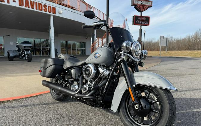 2026 Harley-Davidson® Heritage Classic Dark Billiard Gray - Black w/Cast Wheels