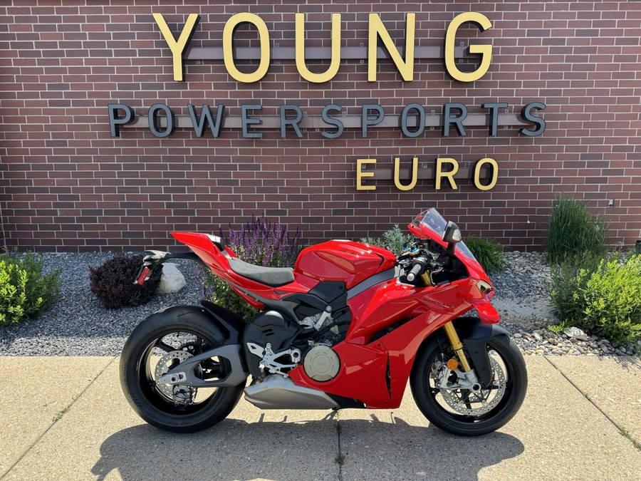 2026 Ducati Panigale V4 S Ducati Red
