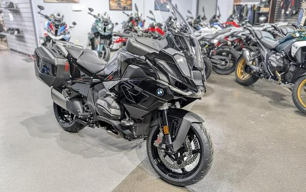 2026 BMW R 1300 RT Triple Black