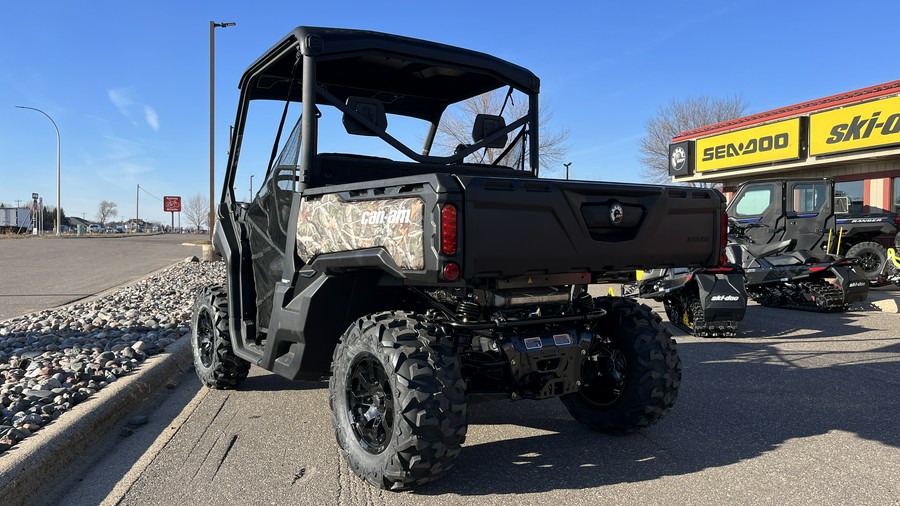 2024 Can-Am™ Defender XT HD9