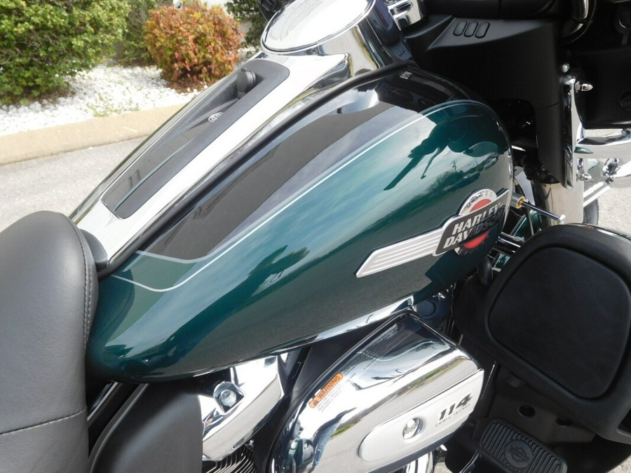 FLHTCUTG 2024 Tri Glide Ultra