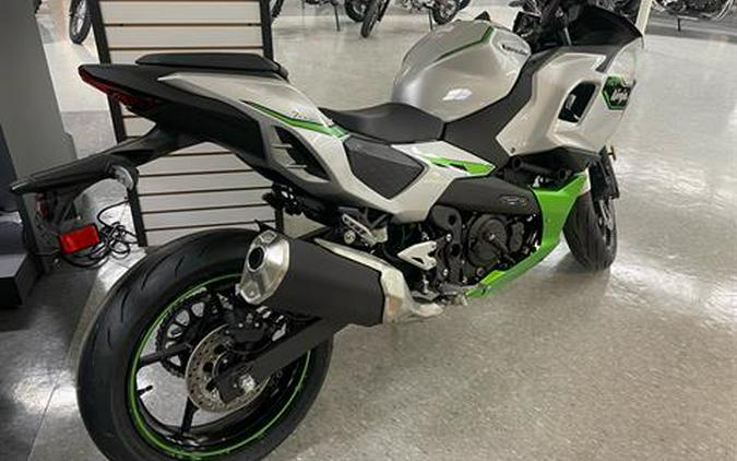 2024 Kawasaki Ninja 7 Hybrid ABS