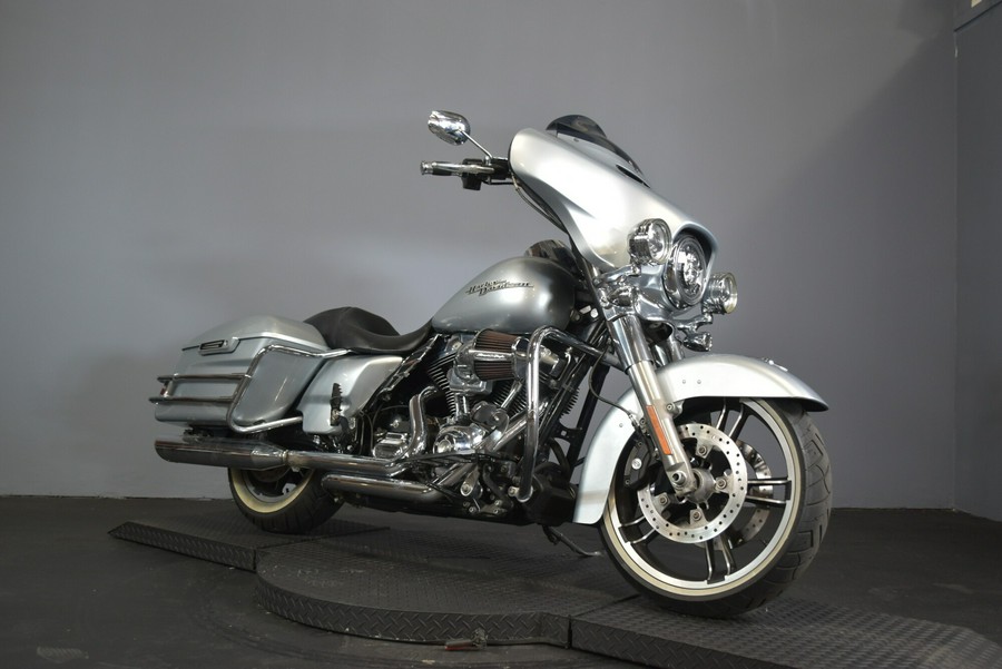 2014 Harley-Davidson Street Glide Barracuda Silver