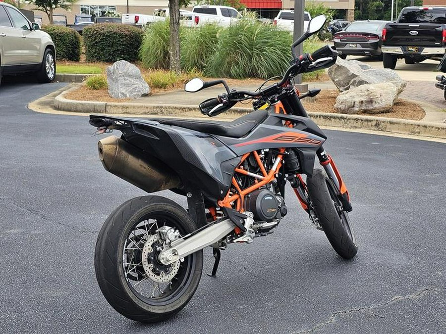 2022 KTM 690 SMC R