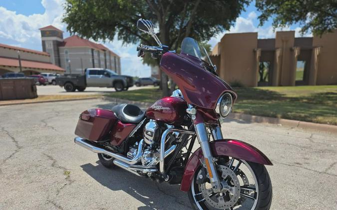 2014 Harley-Davidson® Street Glide® Special