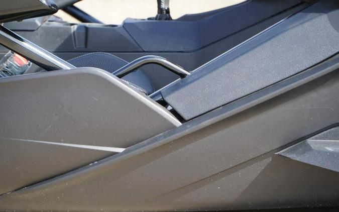 2026 Polaris Slingshot® SLR Manual