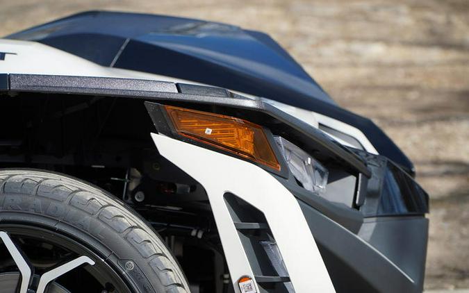 2026 Polaris Slingshot® SLR Manual