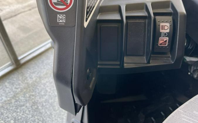 2025 Can-Am MAVERICK X3 DS TURBO FIERY RED/HYPER SILVER