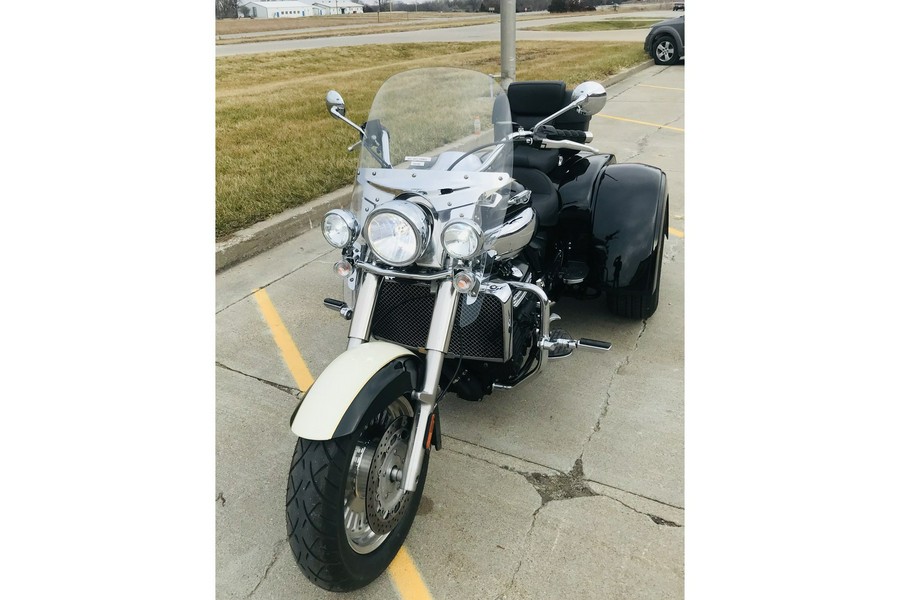 2013 Triumph ROCKET III / MOTOR TRIKE KIT for sale in Chariton, IA