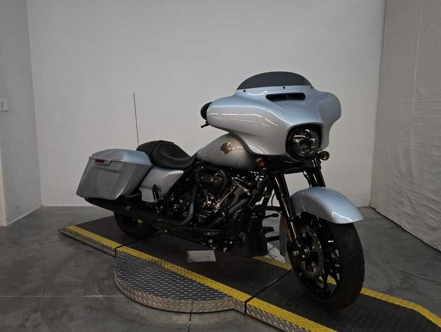 FLHXS 2023 Street Glide Special