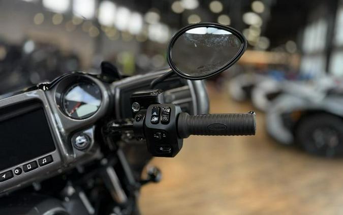 2025 Indian Motorcycle® Roadmaster® Dark Horse® Heavy Metal