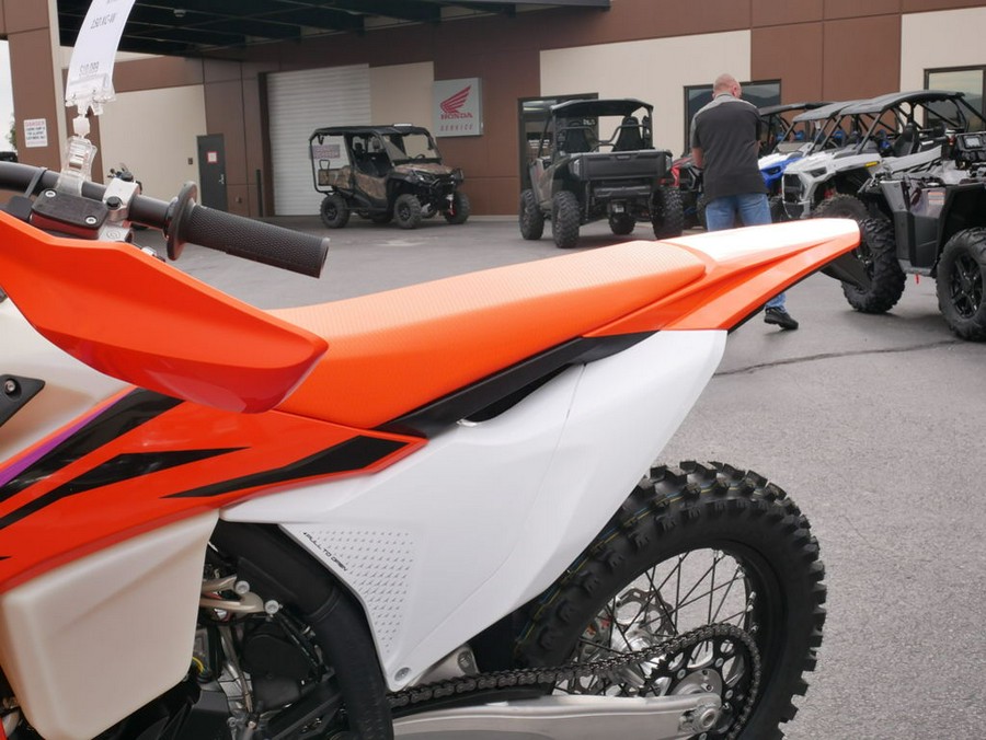 2024 KTM XC 150 W