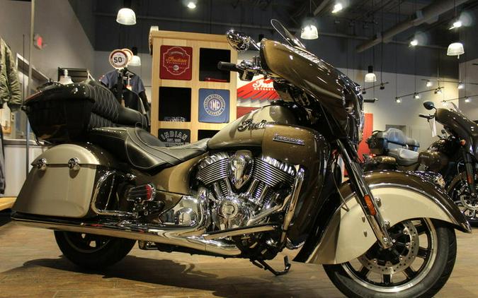 2023 Indian Motorcycle® Roadmaster® Bronze Pearl Metallic / Silver Metallic