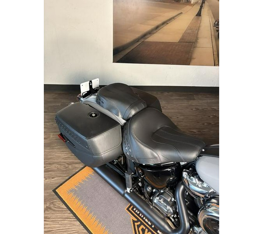 2026 Harley-Davidson® FLHC - Heritage Classic