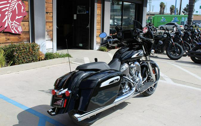 2023 Indian Motorcycle® Chieftain® Limited Black Metallic