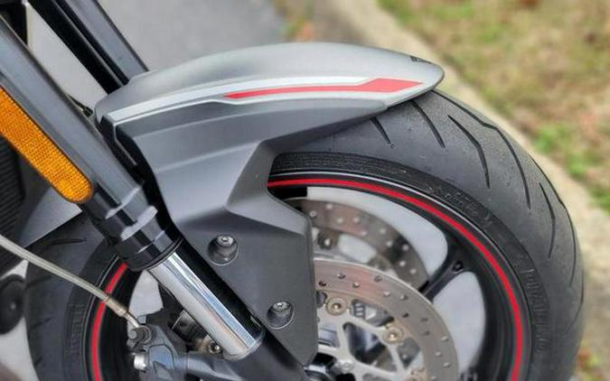 2021 Triumph Street Triple R Matte Silver Ice