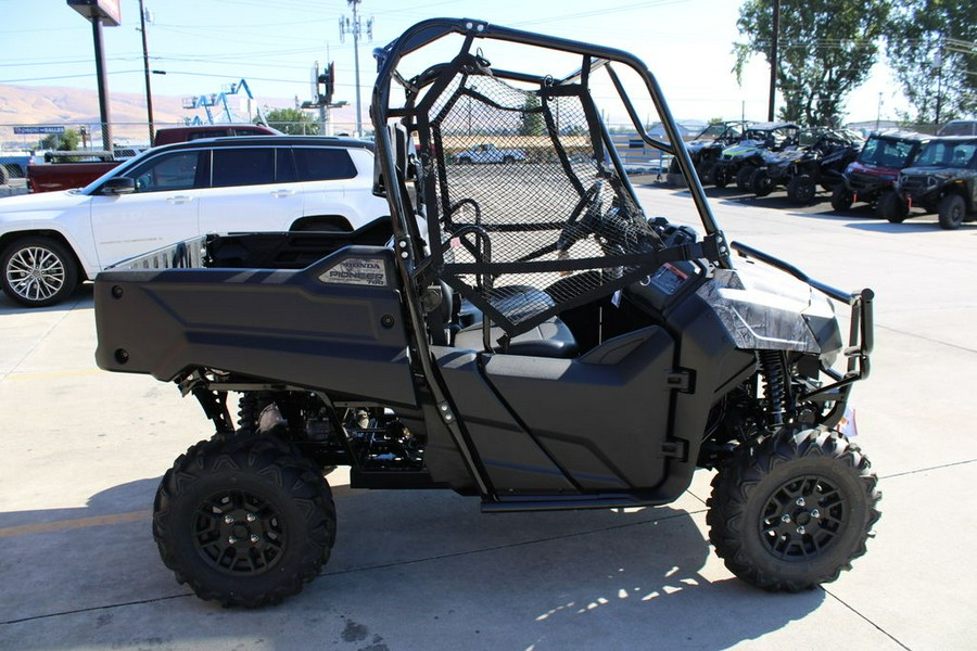 2025 Honda® Pioneer 700 Forest