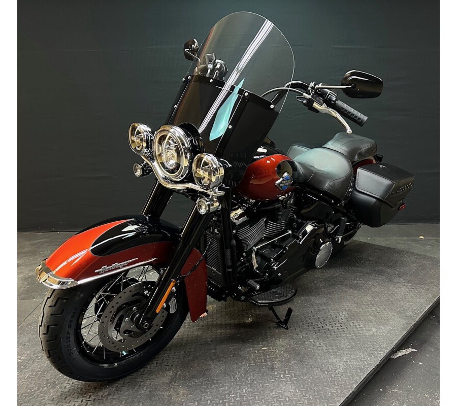 Harley-Davidson Heritage Classic 2025 FLHC WHISKY FIRE/ BLK
