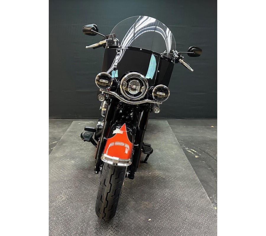 Harley-Davidson Heritage Classic 2025 FLHC WHISKY FIRE/ BLK