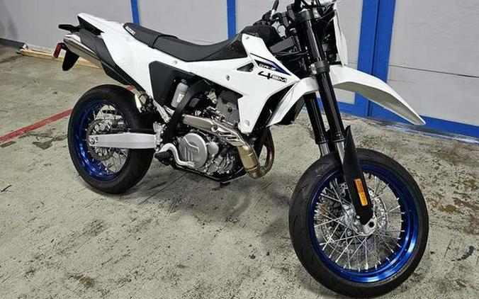 2025 Suzuki DR-Z4SM