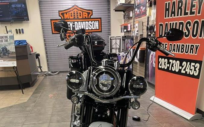 2026 Harley-Davidson® FLHC - Heritage Classic
