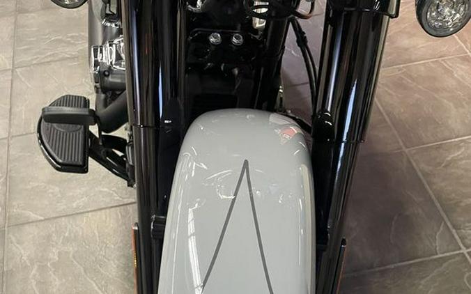 2026 Harley-Davidson® FLHC - Heritage Classic
