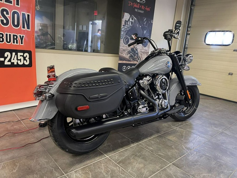 2026 Harley-Davidson® FLHC - Heritage Classic