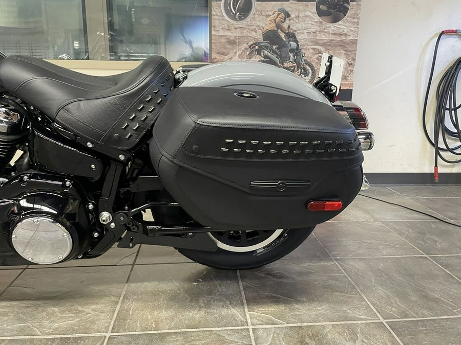 2026 Harley-Davidson® FLHC - Heritage Classic