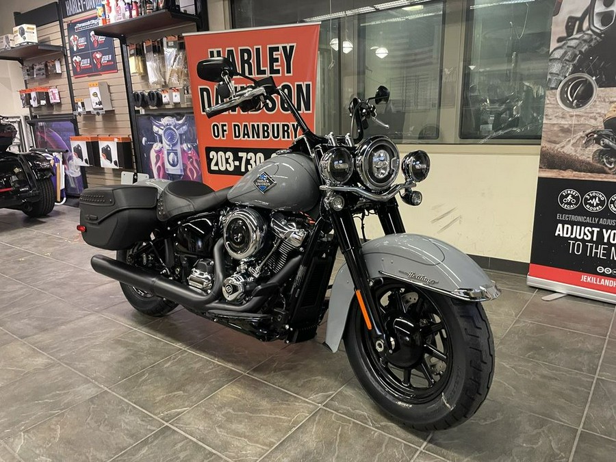 2026 Harley-Davidson® FLHC - Heritage Classic