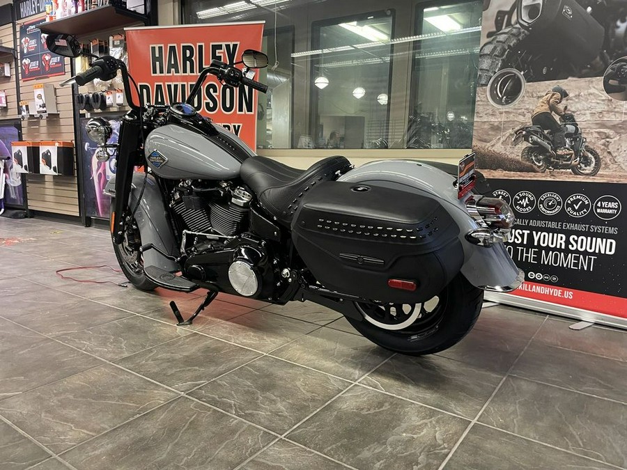 2026 Harley-Davidson® FLHC - Heritage Classic