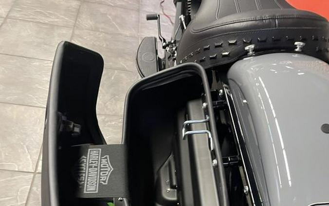 2026 Harley-Davidson® FLHC - Heritage Classic