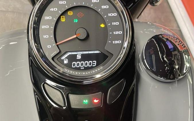 2026 Harley-Davidson® FLHC - Heritage Classic