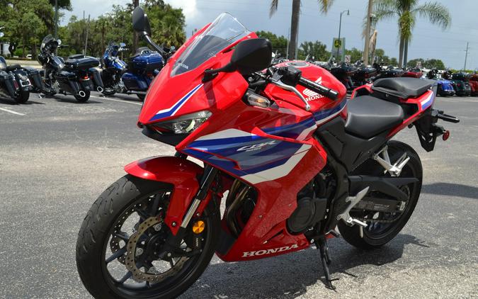 2025 Honda CBR500R Grand Prix Red