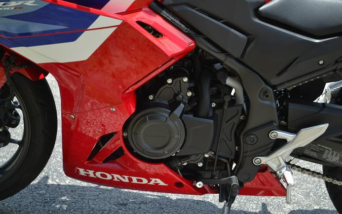 2025 Honda CBR500R Grand Prix Red