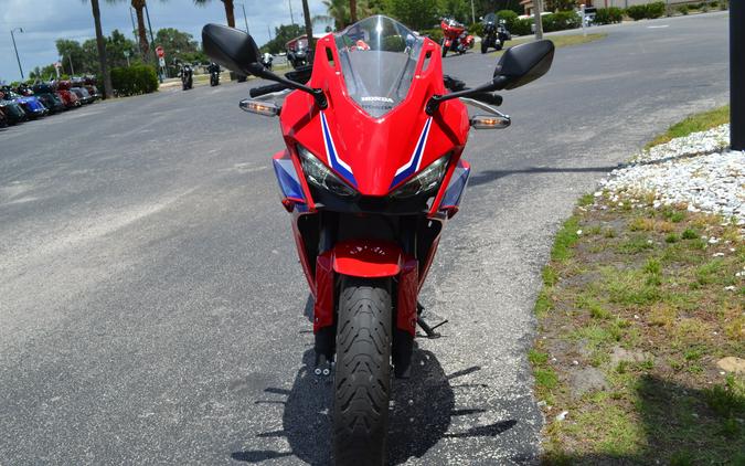 2025 Honda CBR500R Grand Prix Red