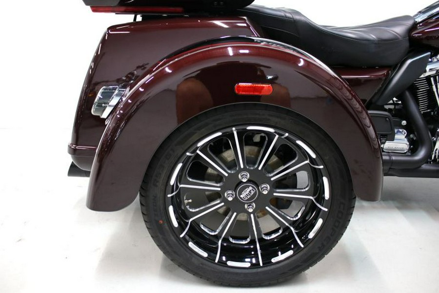 2022 Harley Davidson Tri Glide Ultra FLHTCUTG