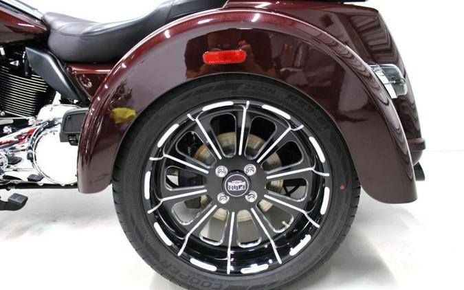 2022 Harley Davidson Tri Glide Ultra FLHTCUTG