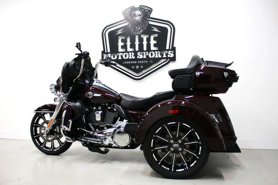 2022 Harley Davidson Tri Glide Ultra FLHTCUTG