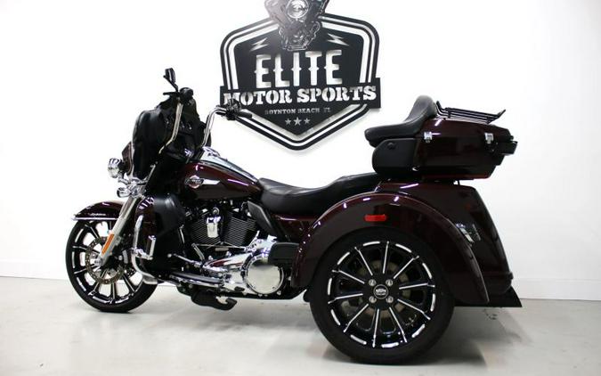 2022 Harley Davidson Tri Glide Ultra FLHTCUTG