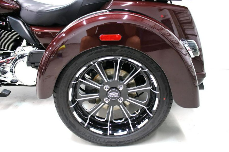 2022 Harley Davidson Tri Glide Ultra FLHTCUTG
