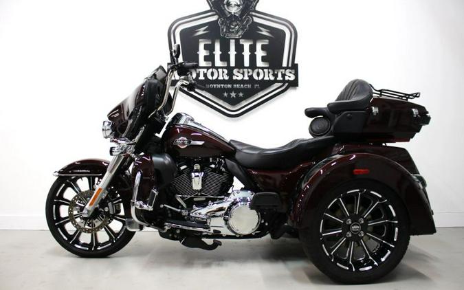 2022 Harley Davidson Tri Glide Ultra FLHTCUTG