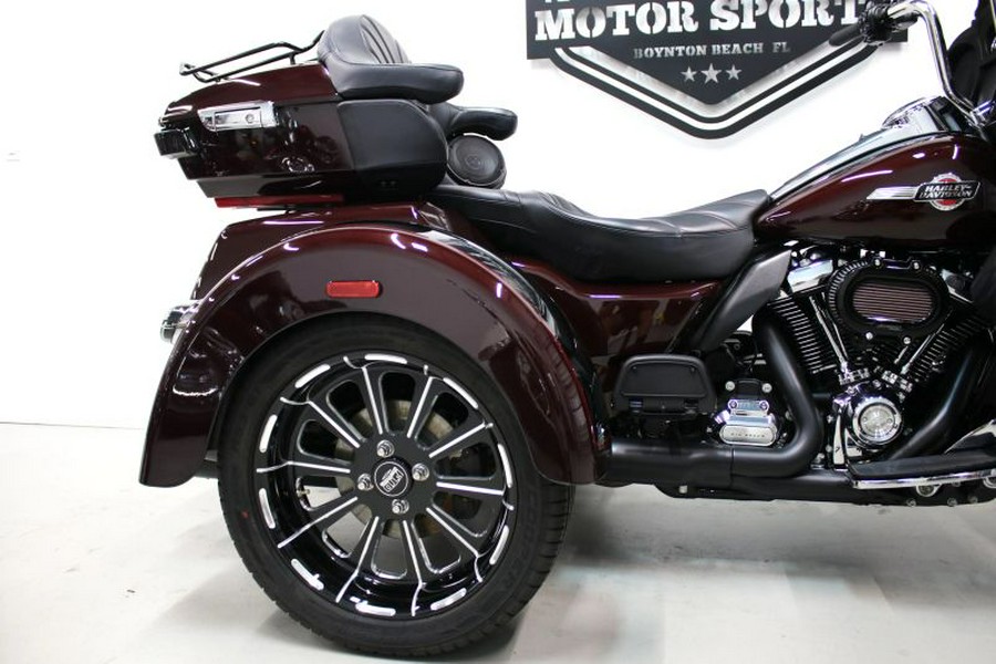 2022 Harley Davidson Tri Glide Ultra FLHTCUTG