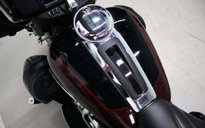 2022 Harley Davidson Tri Glide Ultra FLHTCUTG