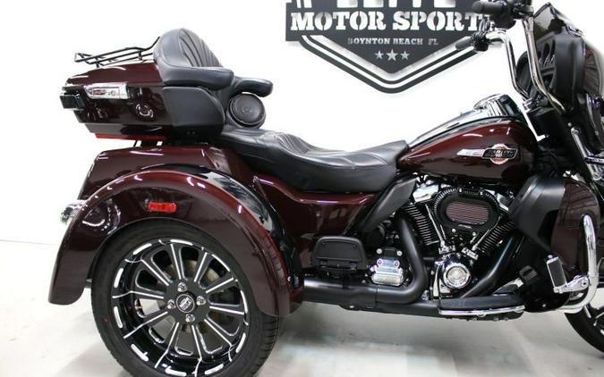 2022 Harley Davidson Tri Glide Ultra FLHTCUTG