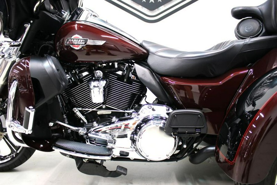 2022 Harley Davidson Tri Glide Ultra FLHTCUTG