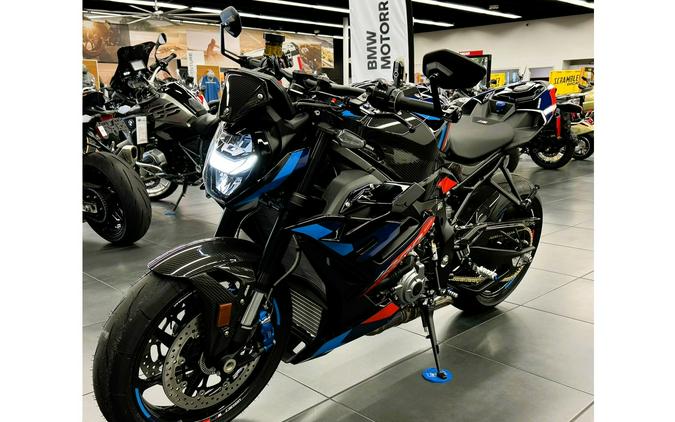 2024 BMW M 1000 R