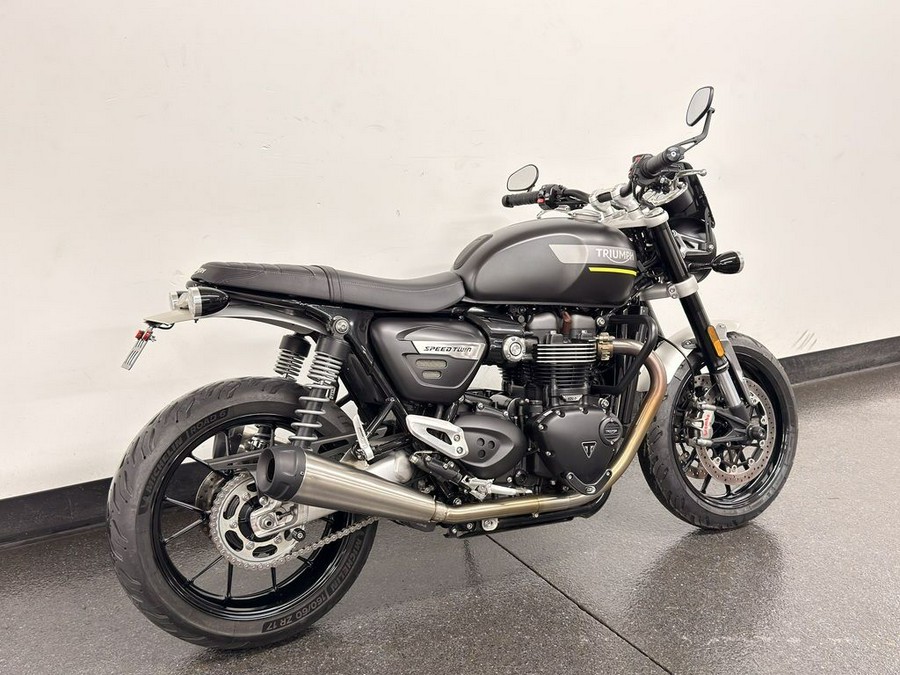 2022 Triumph Speed Twin Matt Storm Grey
