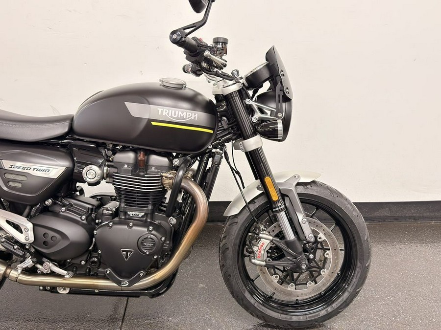 2022 Triumph Speed Twin Matt Storm Grey