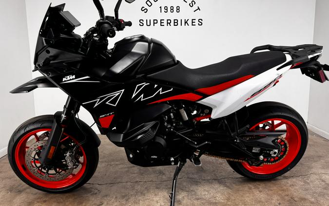 2024 KTM 890 SMT - 879685
