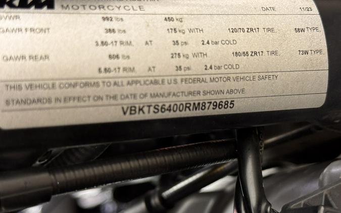 2024 KTM 890 SMT - 879685